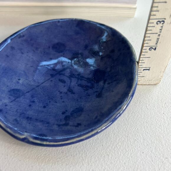 Art Studio Pottery Plate 6.5" Stoneware Trinket Dish Handmade Blue Splatter - Picture 6 of 6